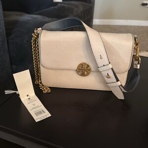 Tory Burch EUC Chelsea authentic leather ivory/cream shoulder/ convertible bag